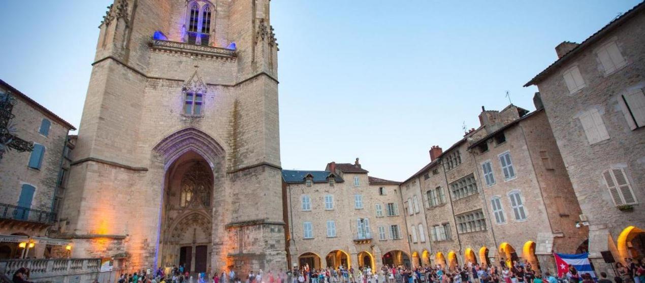 Au Temps D'Antan Leilighet Villefranche-de-Rouergue Eksteriør bilde
