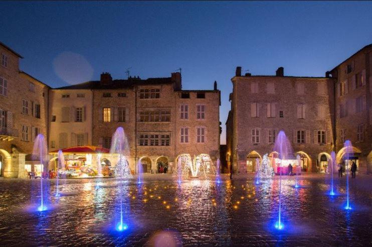 Au Temps D'Antan Leilighet Villefranche-de-Rouergue Eksteriør bilde